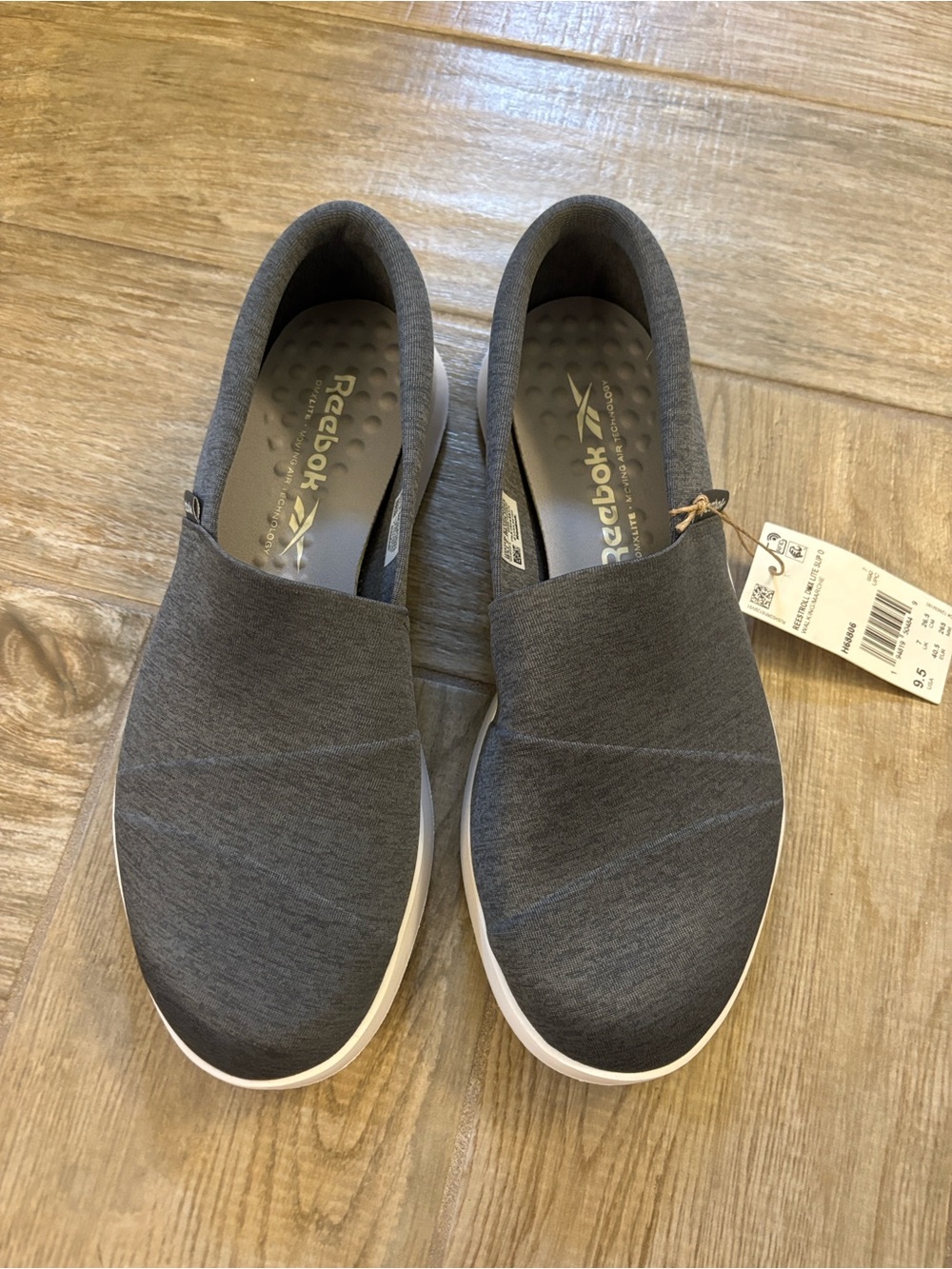 New Reebok Reestroll DMX Lite. Slip-On Casual Shoes in Dark Gray and White
